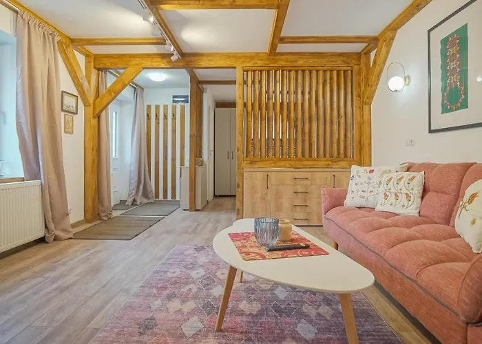 Oldtown Refuge * Brasov